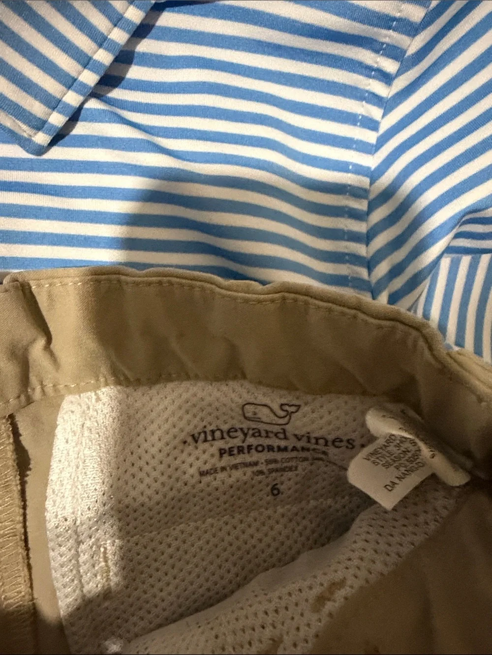 Vineyard Vines performance polo and performance shorts set - Picture 5 of 5